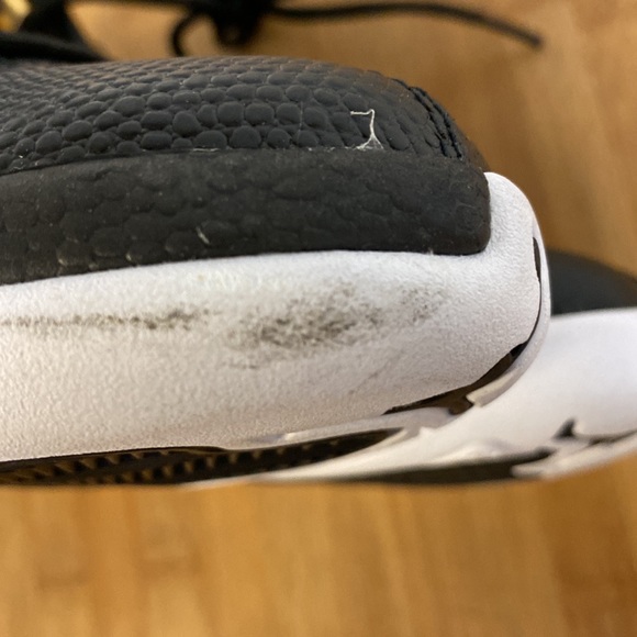 Air Jordan 12 Retro Shoes - Picture 10 of 13